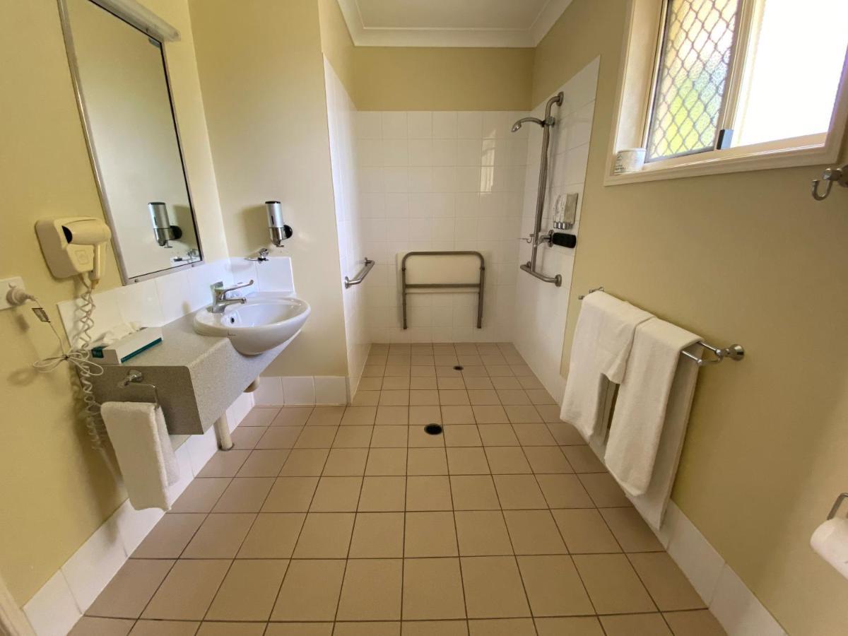 Country Roads Motor Inn Gayndah Экстерьер фото